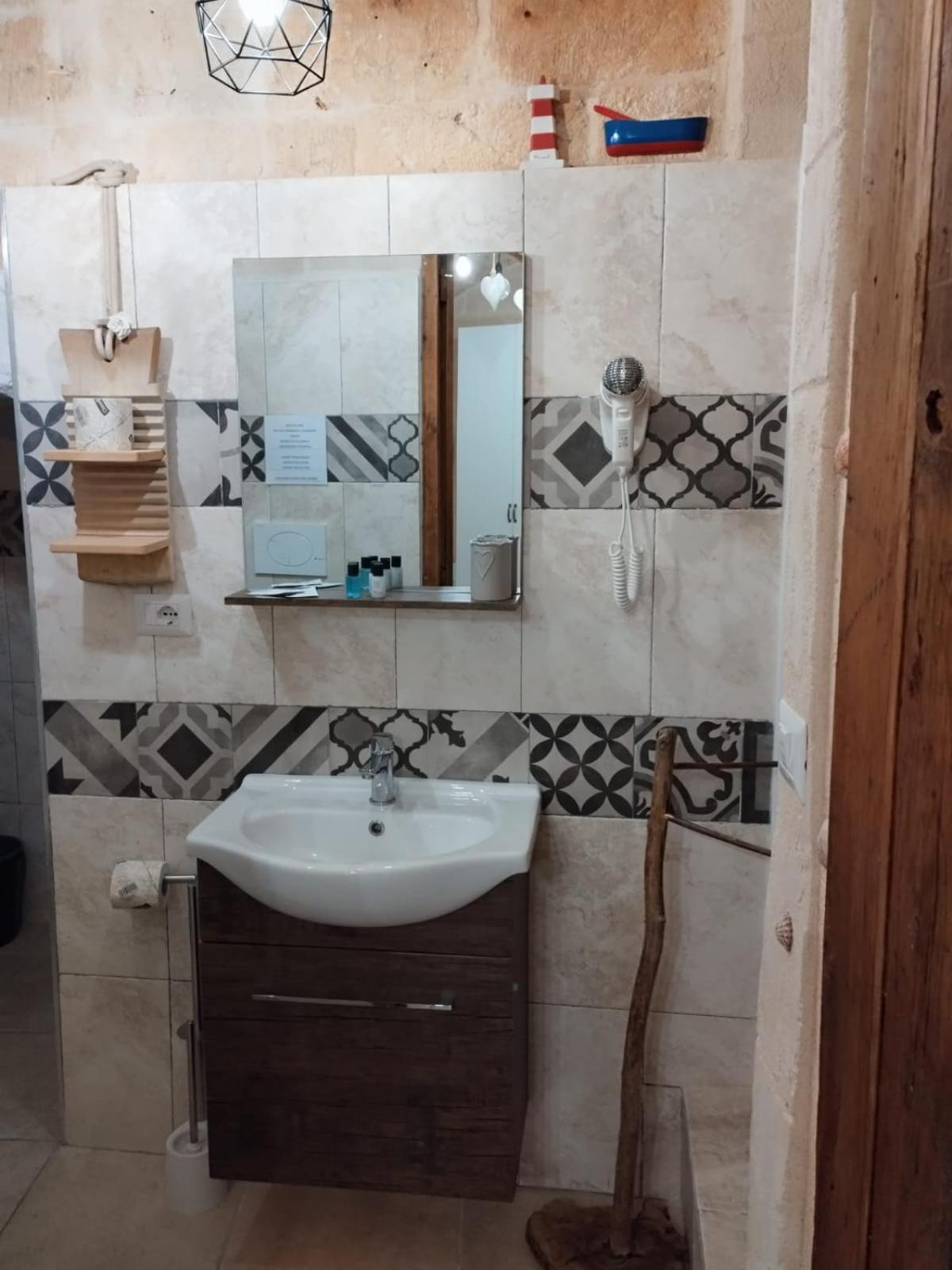 Apartamento Dimora Don Camillo Monopoli Exterior foto